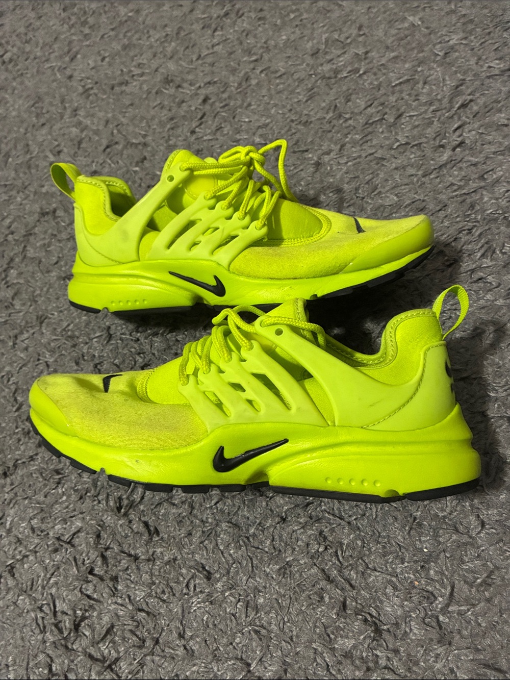 Nike presto tennis ball